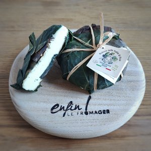 Robiola en feuille de figuier
